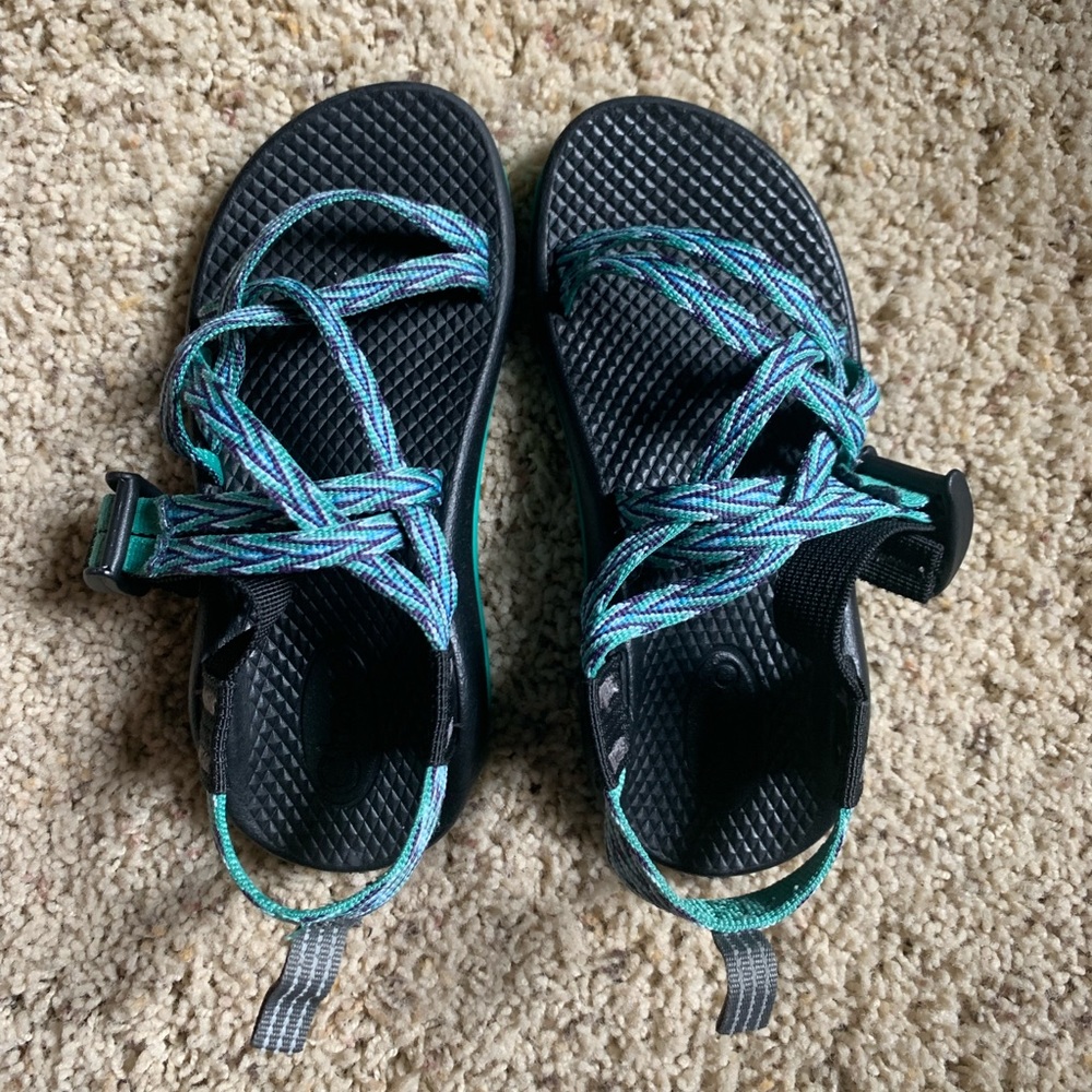 kids chacos size 12